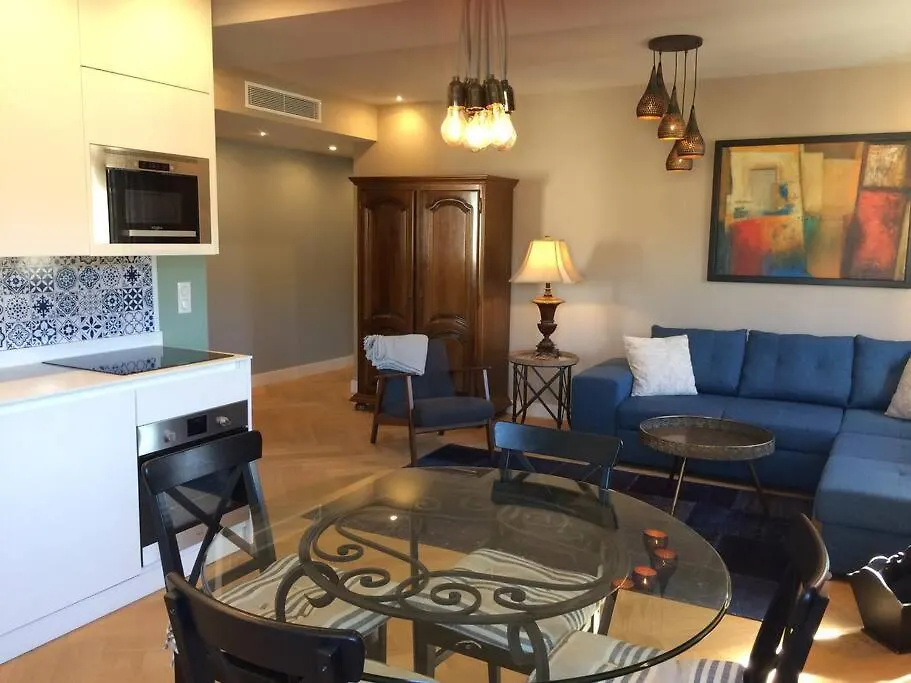 Lovely Refurbished Apartment Nice