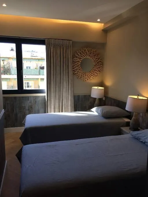 Lovely Refurbished Apartment ニース 0*,